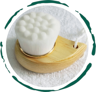 Facial Brush with Bamboo Handle - Mode & More
