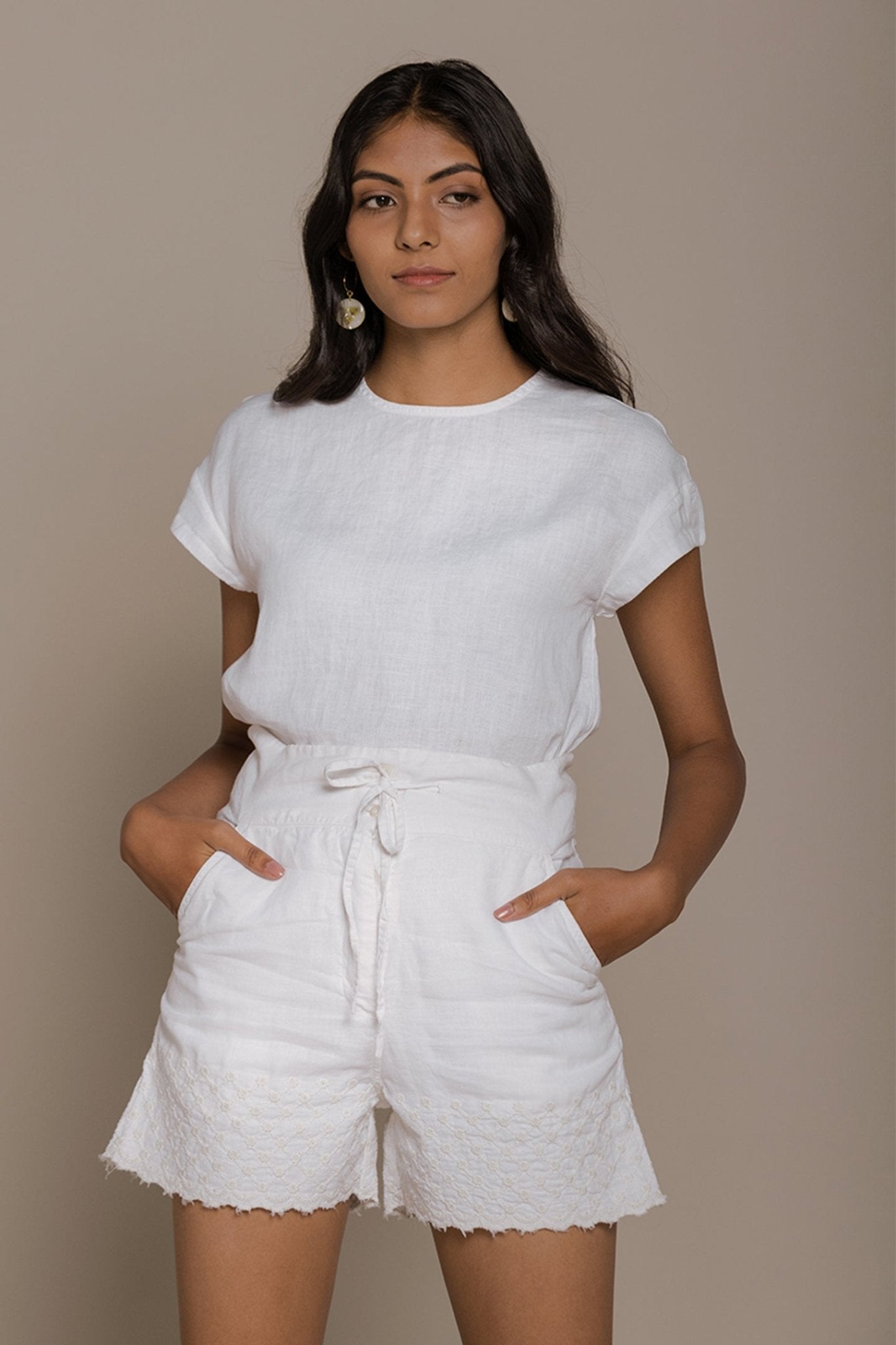 Sandcastle Saturdays Top in White - Mode & More